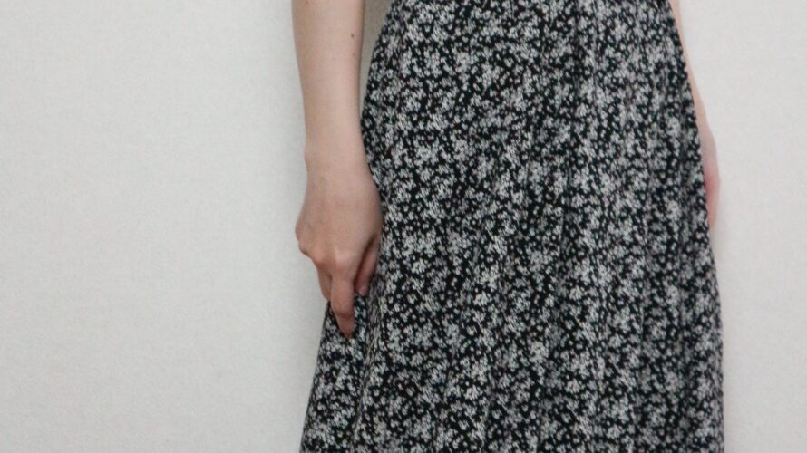 しまむらでスタイルアップなスカートを発見！プチプラだけど高見えする小花柄デザイン！terawear emu商品を【追いてら】購入！！